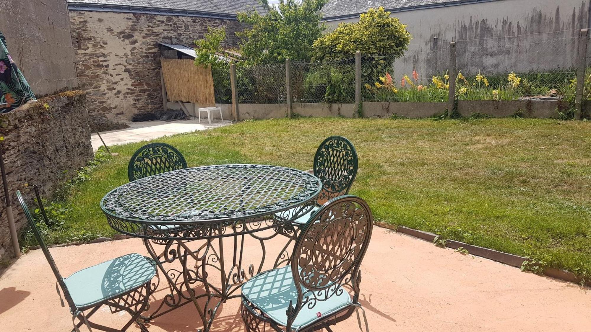 Nouveau Gite Beaulieu A Combree Combrée Exterior foto